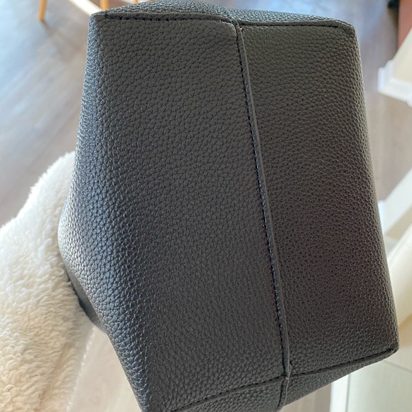 The Row inspired tote similar to the Park N/S tote in Medium. - Picture 9 of 13